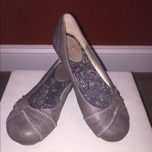 Taupe flats size 7.5 by Jellypop
